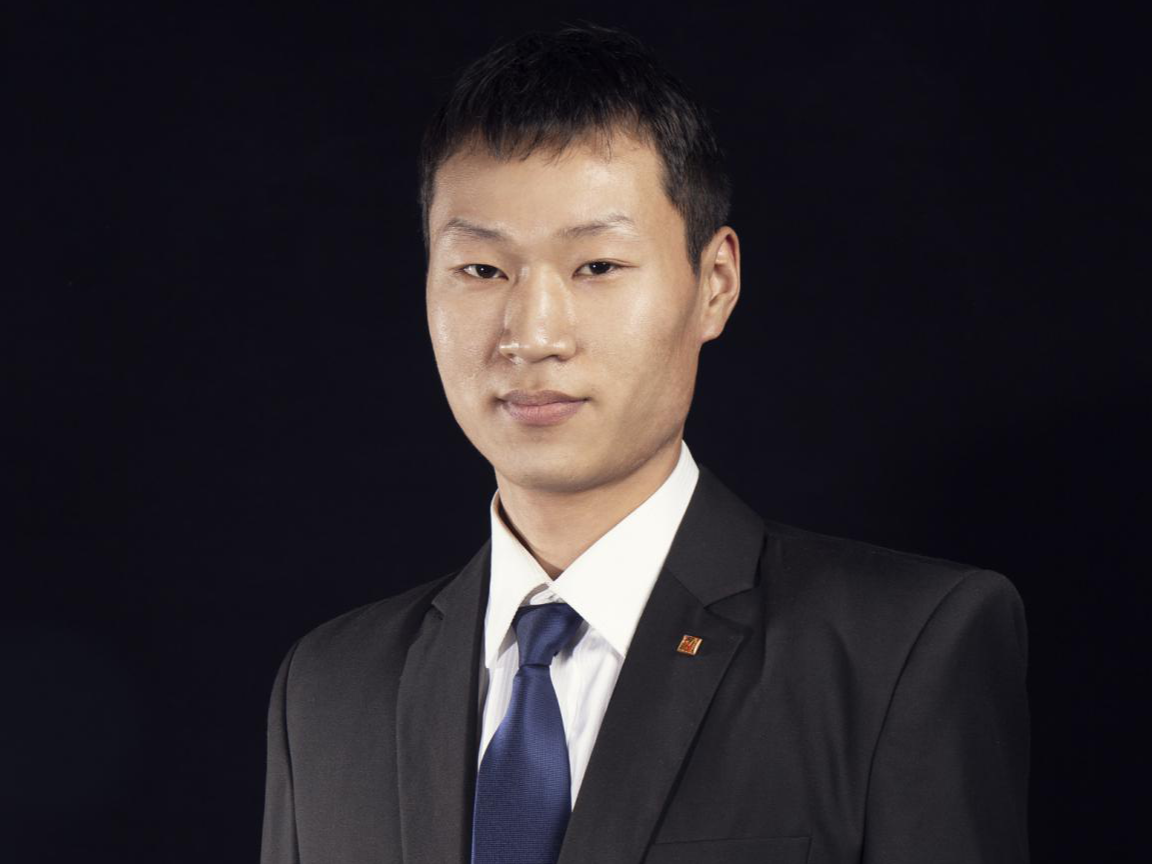 勤奮高產、技術擔當的張振陽—吊籠2班班長